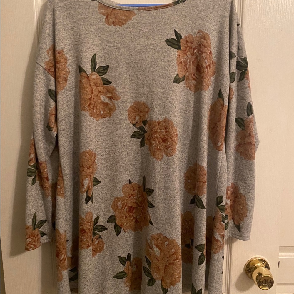 Closet clean out plus sizes. 1X-2X $12 each discount of 20% if 2 or more bought